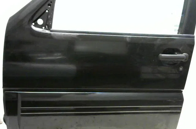 Porte avant gauche Nissan TERRANO II (R20) 2.7 tdi 4wd (1996-2007) occasion