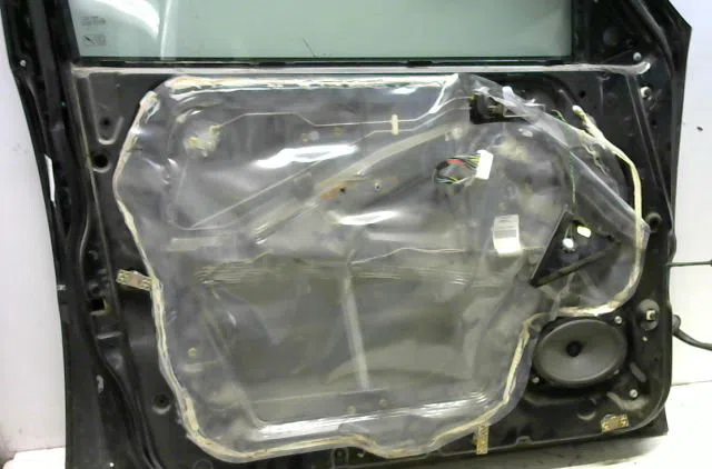 Porte avant gauche Nissan TERRANO II (R20) 2.7 tdi 4wd (1996-2007) occasion