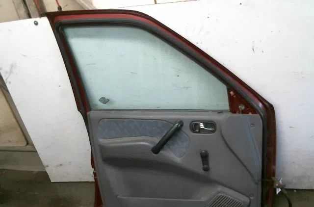Porte avant gauche Nissan TERRANO II (R20) 2.7 tdi 4wd (1996-2007) occasion