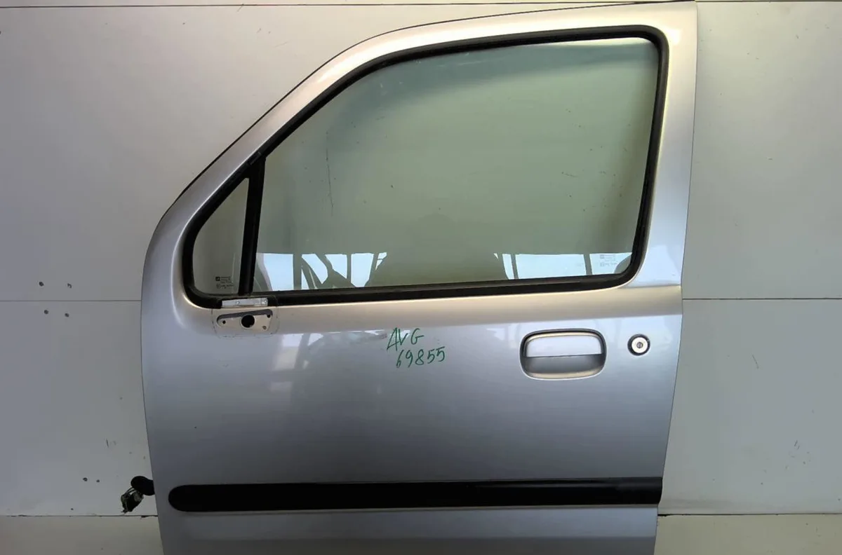 Porte avant gauche Opel AGILA (A) (H00) 1.2 16v twinport (f68) (2004-2007) occasion