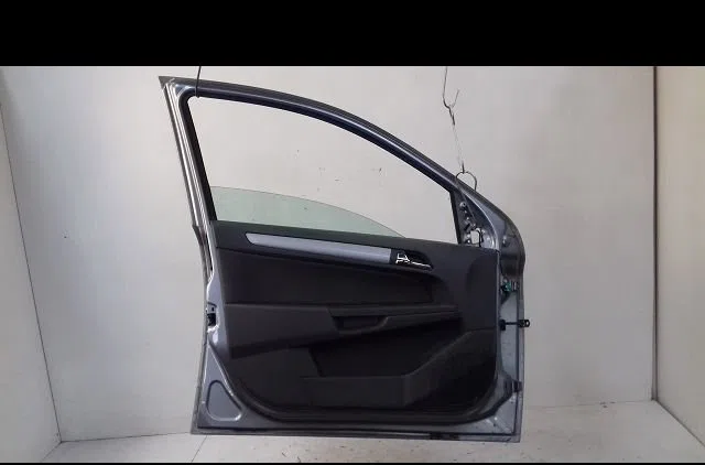 Porte avant gauche Opel ASTRA H (A04) 1.6 (l48) (2004-2010) occasion