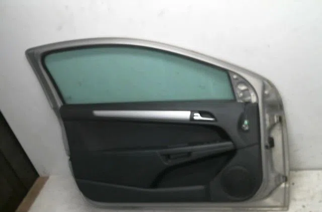 Porte avant gauche Opel ASTRA J GTC 1.7 cdti (08) (2011-2015) occasion