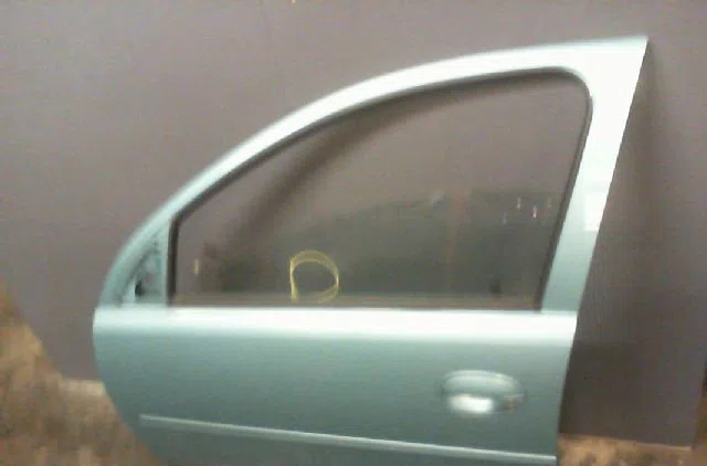 Porte avant gauche OPEL CORSA 2003 occasion