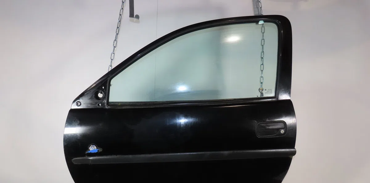 Porte avant gauche Opel CORSA B (S93) 1.2 i 16v (f08, f68, m68) (1998-2000) 5 portes occasion