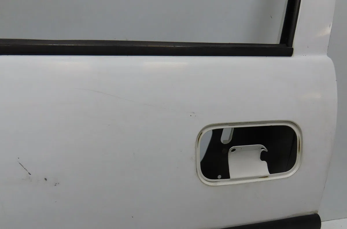 Porte avant gauche Opel CORSA B (S93) 1.7 d (f08, f68, m68) (1996-2000) occasion