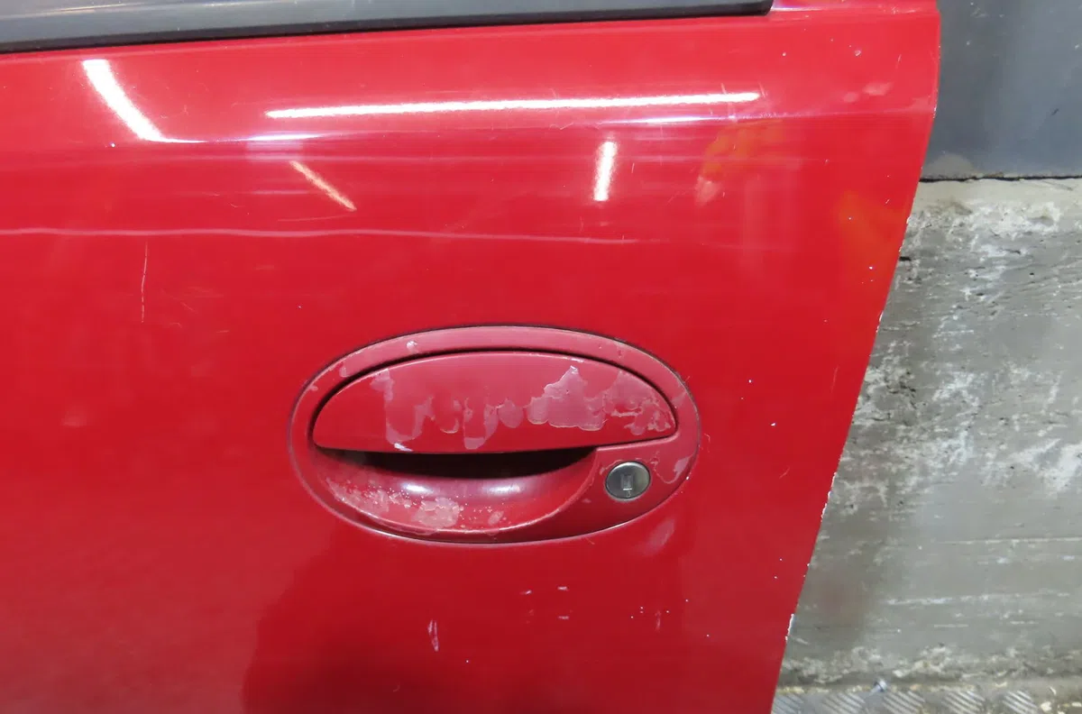Porte avant gauche Opel CORSA C (X01) 1.2 twinport (f08, f68) (2004-2009) occasion