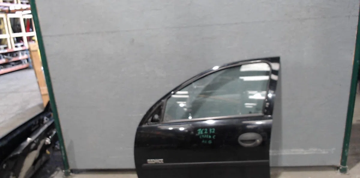 Porte avant gauche Opel CORSA C (X01) 1.7 dti (f08, f68) (2000-2009) 5 portes occasion