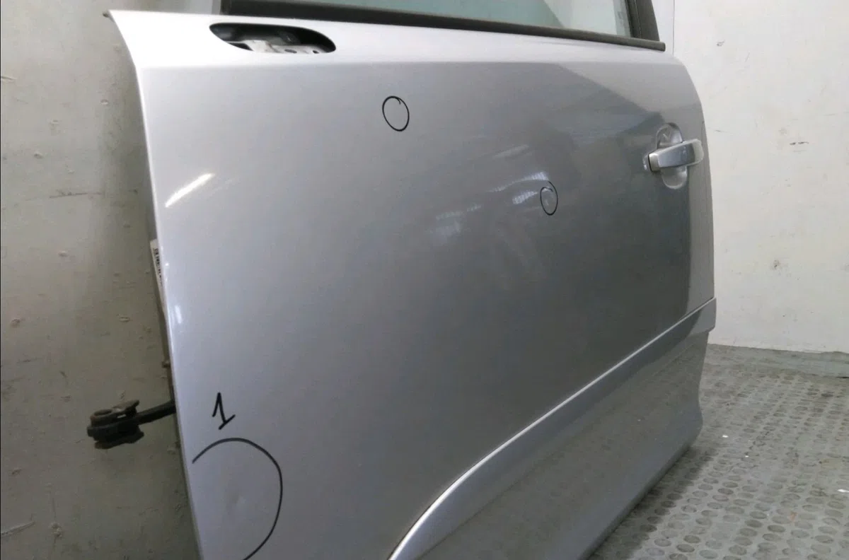 Porte avant gauche Opel CORSA D (S07) 1.7 cdti (l08, l68) (2006-2011) occasion