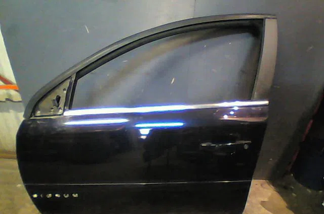 Porte avant gauche Opel SIGNUM 3-5 portes (Z03) 2.2 dti (f48) (2003-2004) occasion