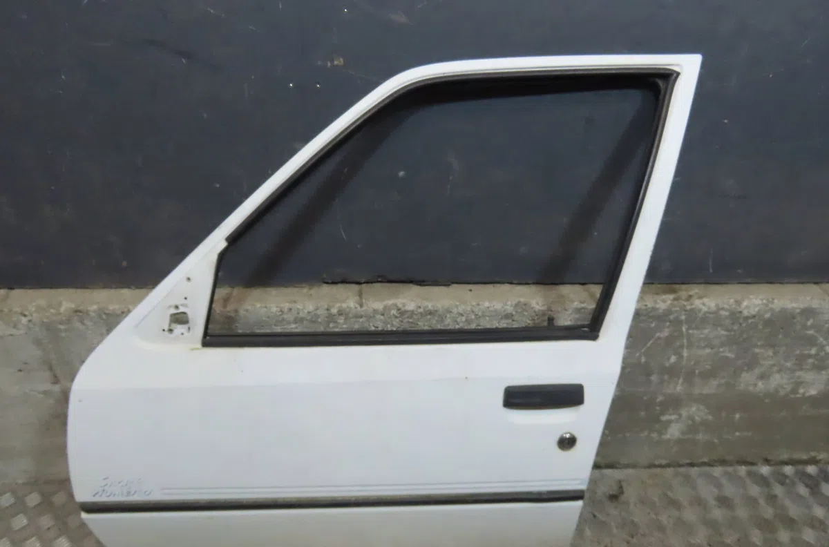 Porte avant gauche Peugeot 205 II (20A-C) 1.1 (1987-1992) occasion