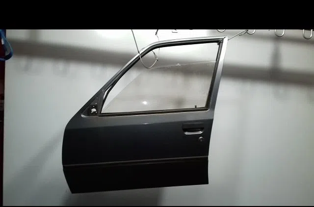 Porte avant gauche Peugeot 205 II (20A-C) 1.6 aut. (1990-1998) occasion