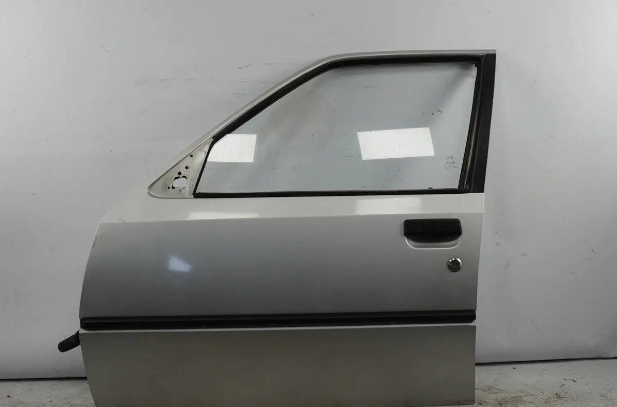 Porte avant gauche Peugeot 205 II (20A-C) 1.7 diesel (1987-1998) occasion