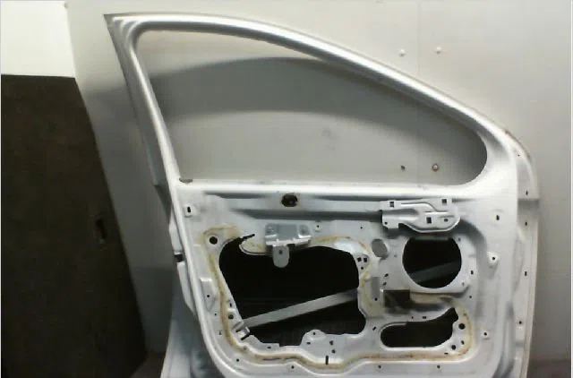 Porte avant gauche PEUGEOT 207  1.6 HDI 16v 90ch occasion