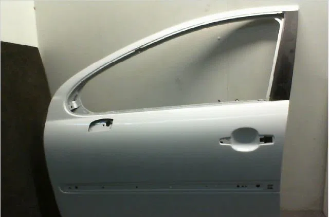 Porte avant gauche PEUGEOT 207  1.6 HDI 16v 90ch occasion