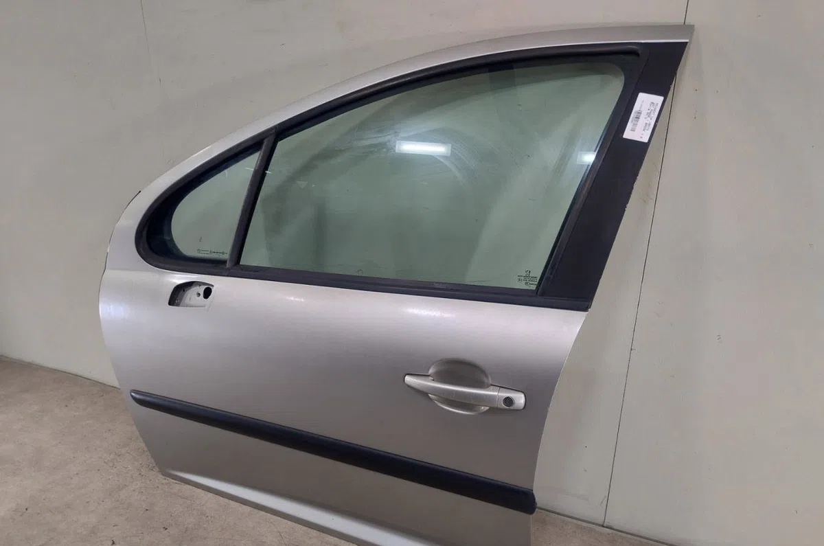 Porte avant gauche PEUGEOT 207  207 PHASE 1 BREAK occasion