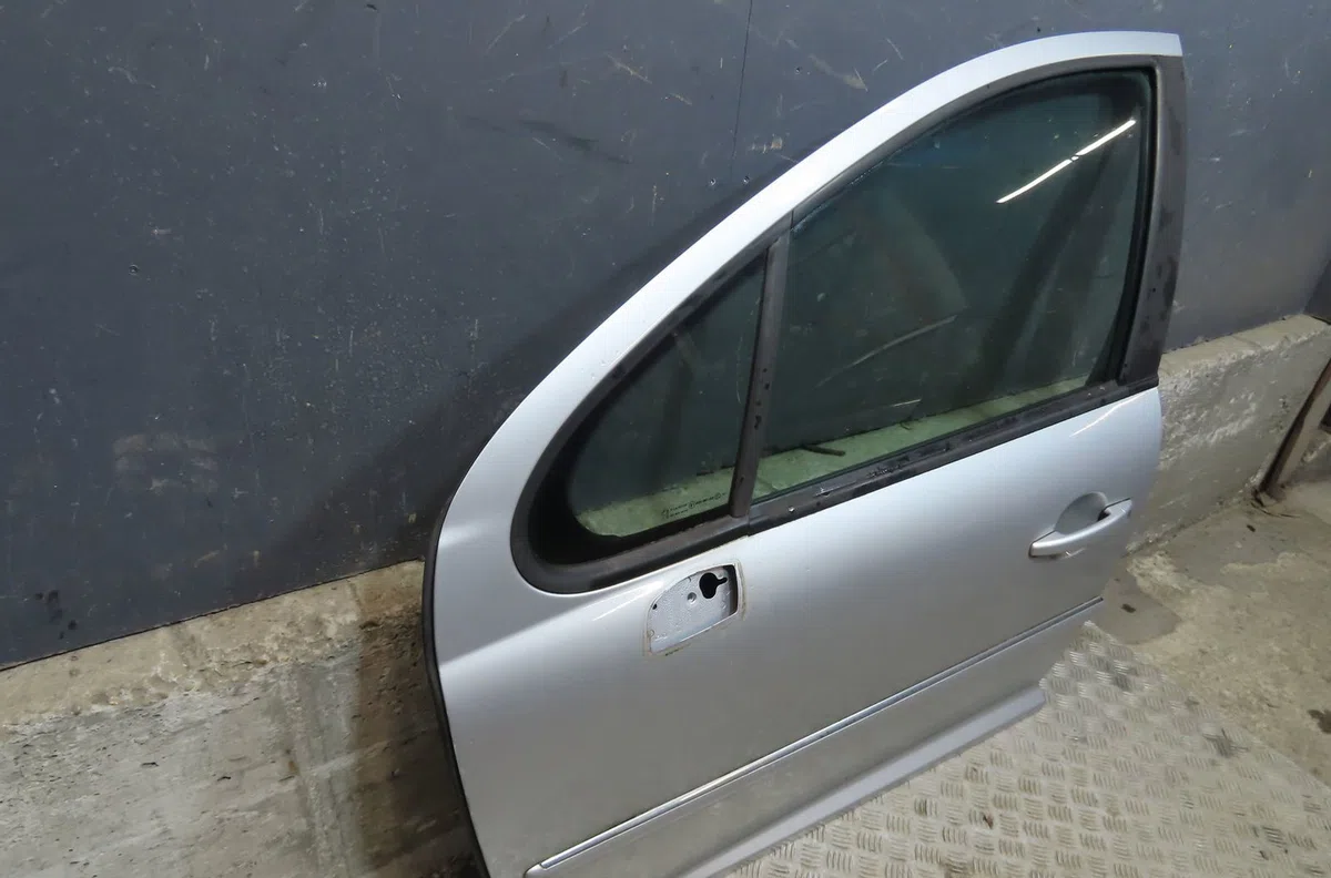 Porte avant gauche Peugeot 207-207 (WA_, WC_) 1.4 16v (2006-2013) occasion