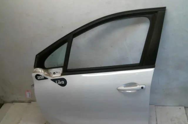 Porte avant gauche Peugeot 208 I (CA_, CC_) 1.0 (2012) occasion