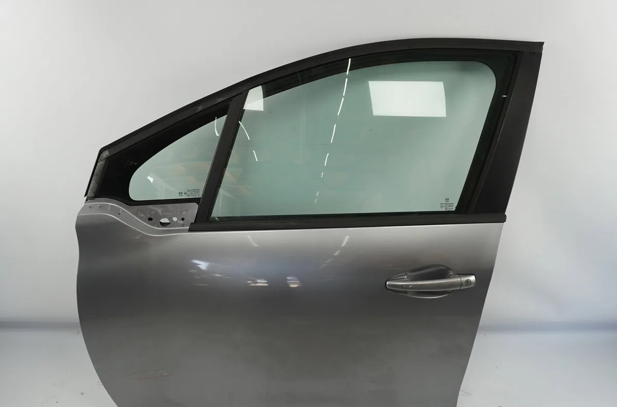Porte avant gauche Peugeot 208 I (CA_, CC_) 1.2 puretech 82 (2018) occasion
