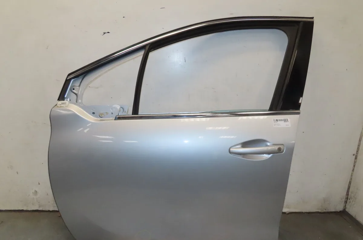 Porte avant gauche Peugeot 208 I (CA_, CC_) 1.2 thp 110 (2013) occasion