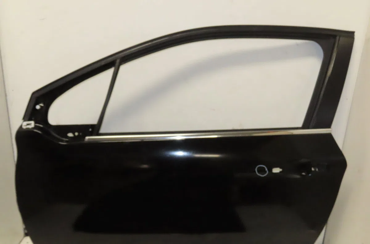 Porte avant gauche Peugeot 208 I (CA_, CC_) 1.6 bluehdi 120 (2013) occasion