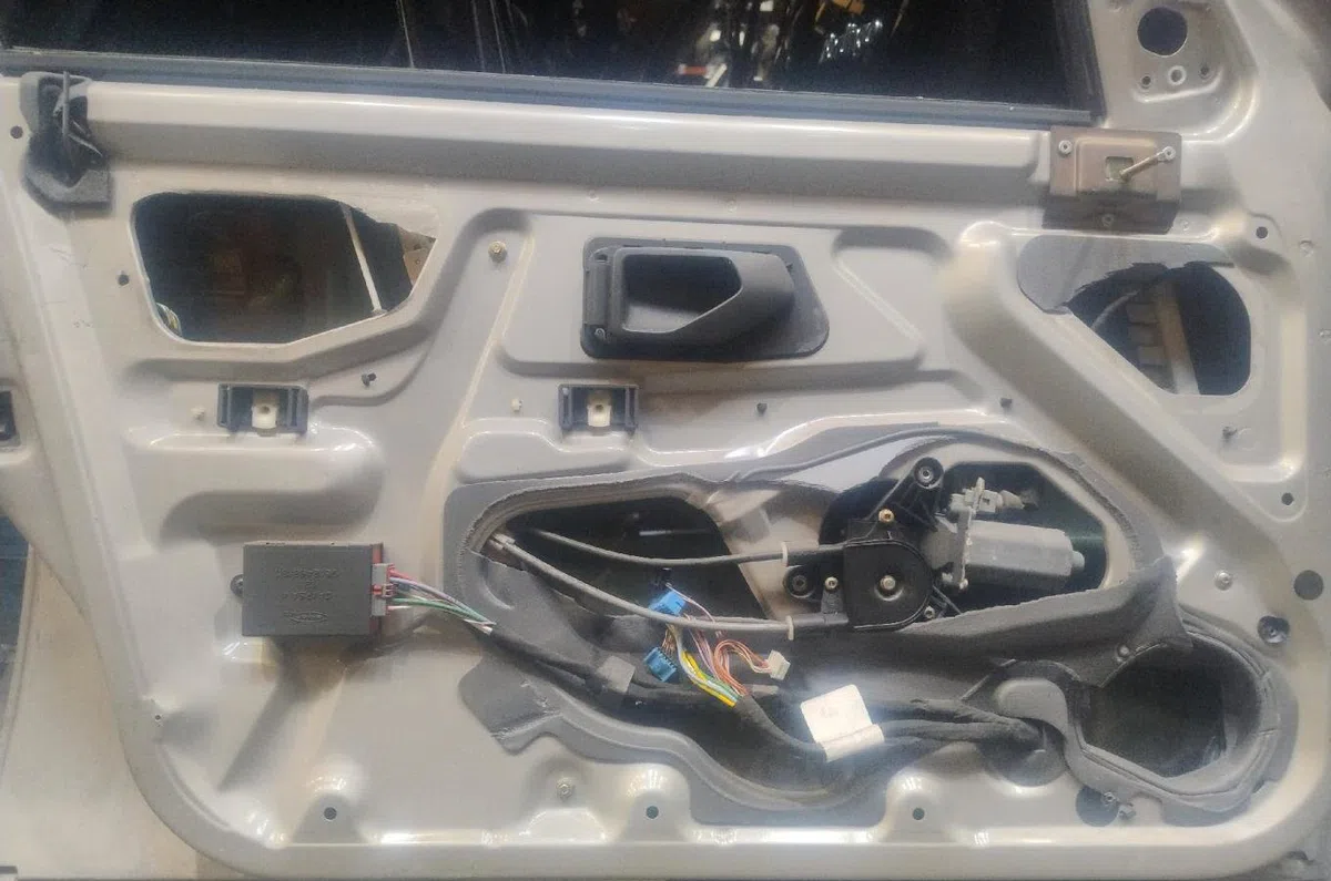 Porte avant gauche Peugeot 306 3-5 portes (7A, 7C, N3, N5) 1.8 (1993-2001) occasion