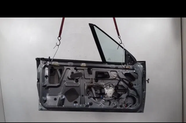 Porte avant gauche Peugeot 306 Décapotable (7D, N3, N5) 1.6 (1996-2000) occasion