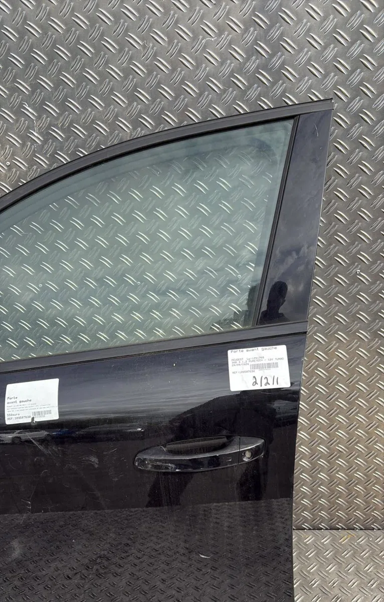 Porte avant gauche Peugeot 308 III (FB_, FH_, FP_, F3_) Puretech 130 (fphnsl, fphnst) (2021) occasion