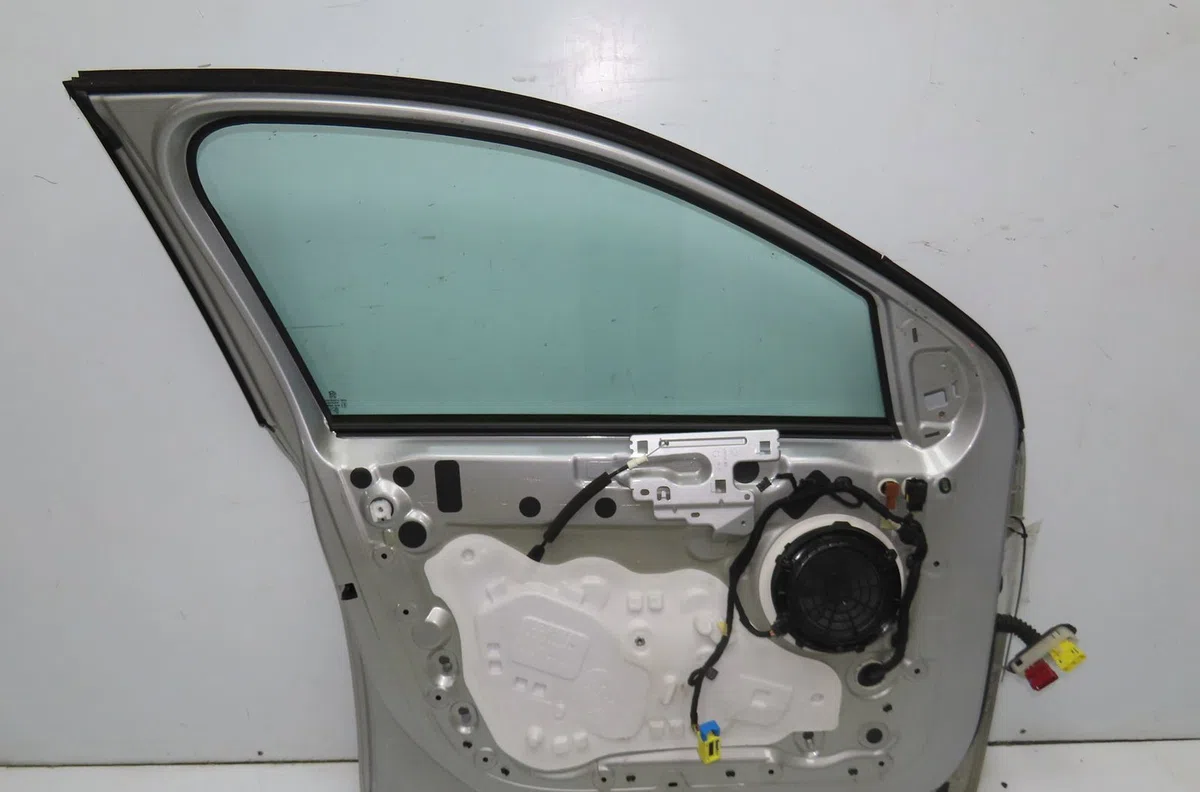 Porte avant gauche Peugeot 308 SW II (LC_, LJ_, LR_, LX_, L4_) 1.2 thp 110 (2014-2021) occasion