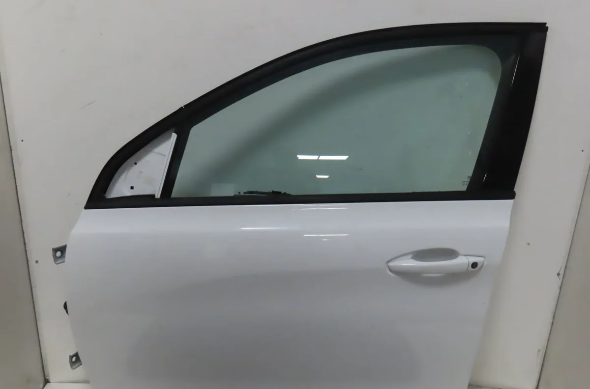 Porte avant gauche Peugeot 308 SW II (LC_, LJ_, LR_, LX_, L4_) 1.2 thp 110 (2014-2021) occasion