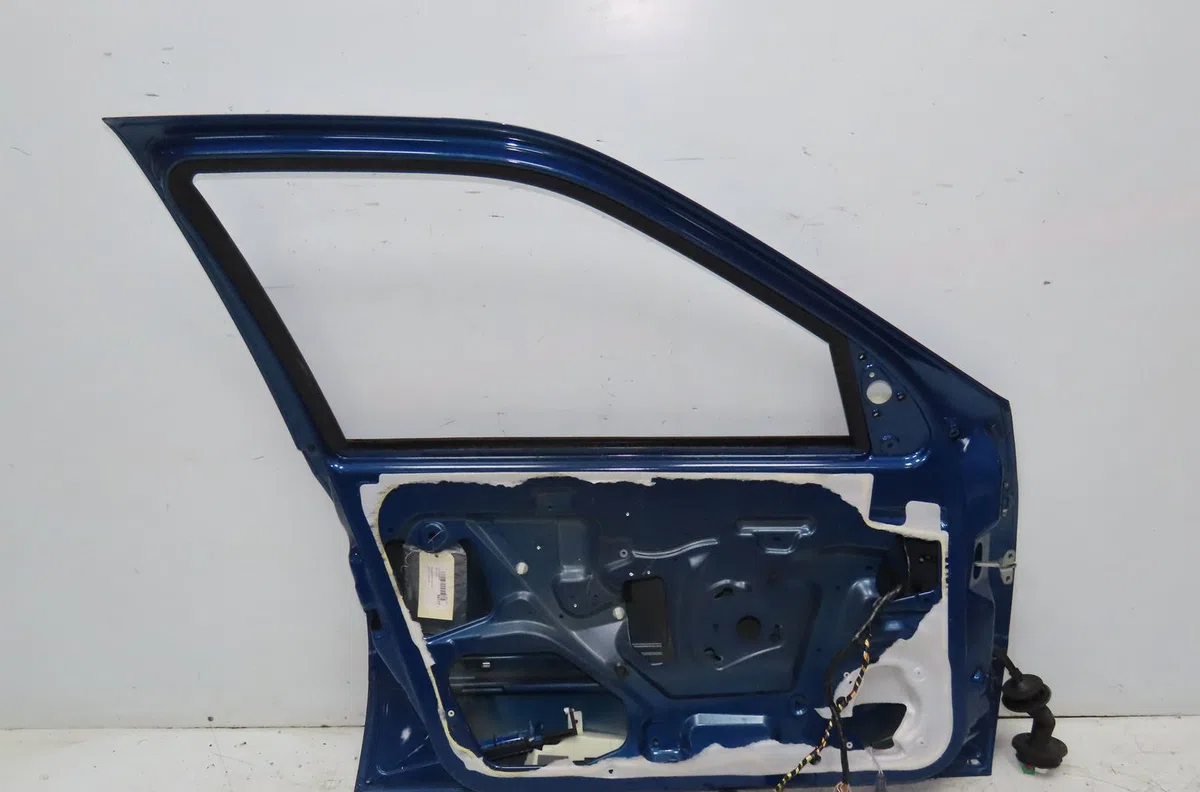 Porte avant gauche Peugeot 406 (8B) 2.2 hdi (2000-2004) occasion