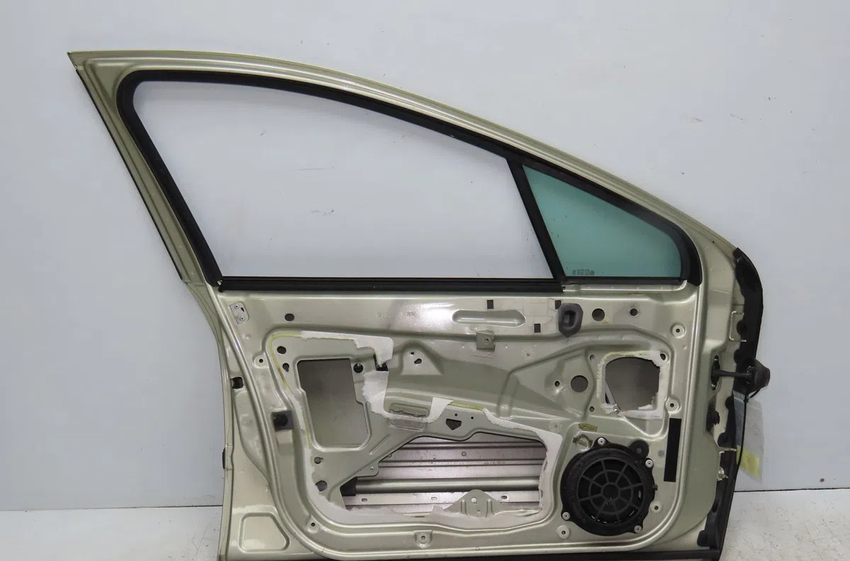 Porte avant gauche Peugeot 407 (6D_) 1.6 hdi 110 (6d9hzc, 6d9hyc) (2004-2010) occasion