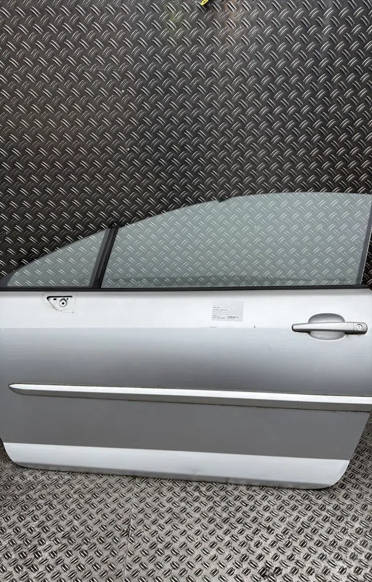 Porte avant gauche Peugeot 407 Coupé (6C_) 2.7 hdi (2005) occasion