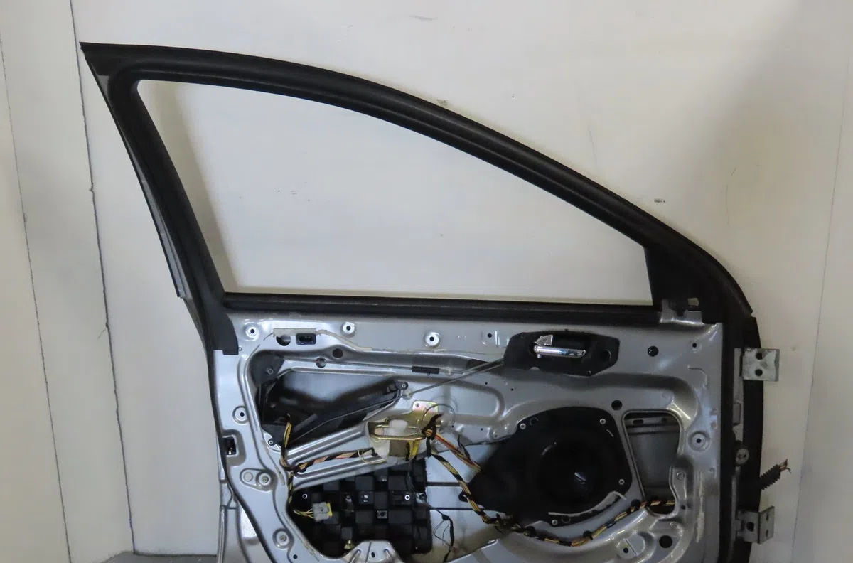 Porte avant gauche PEUGEOT 607 2004 occasion