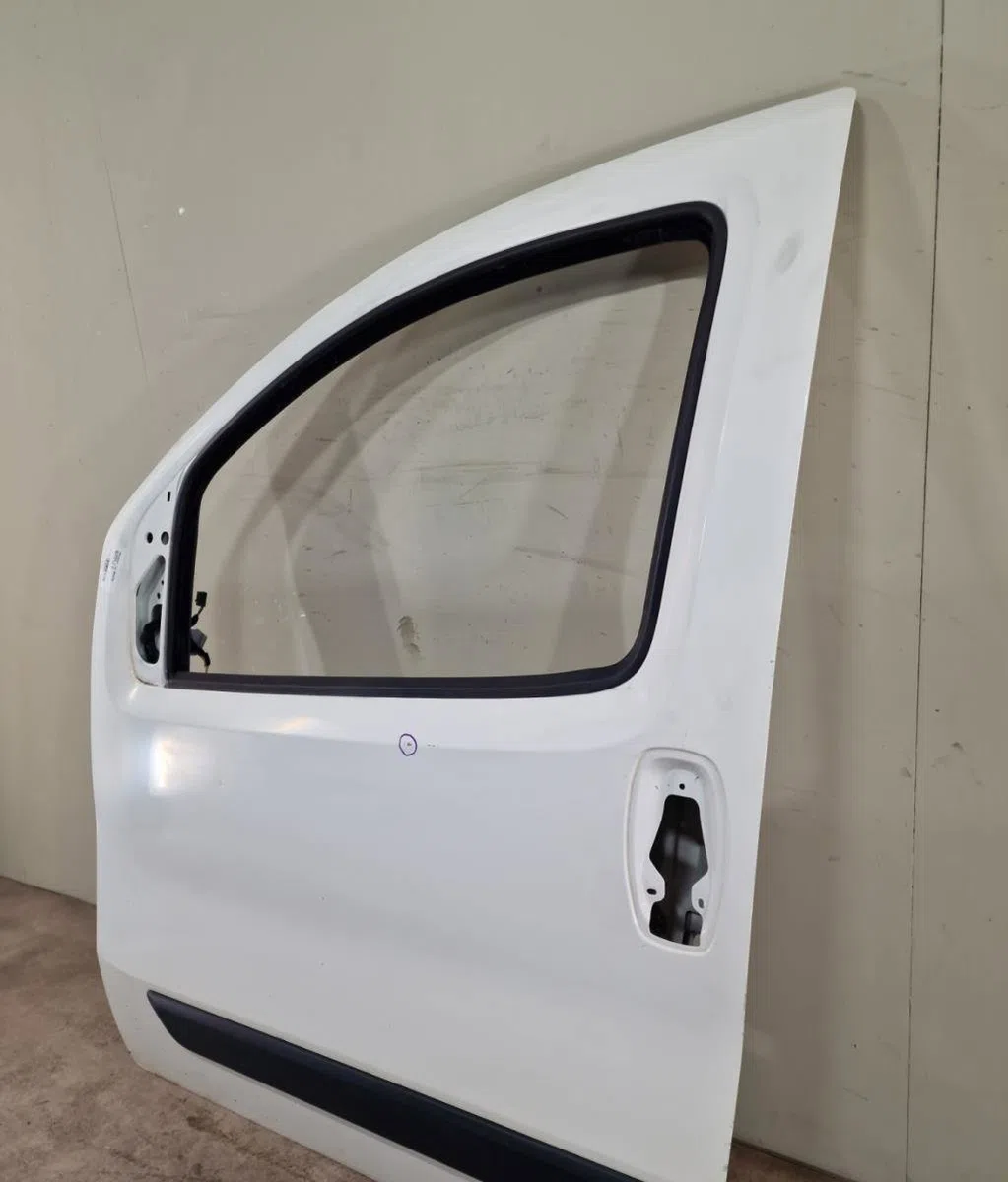 Porte avant gauche Peugeot BIPPER (AA_) 1.4 hdi (2008) 3 portes occasion