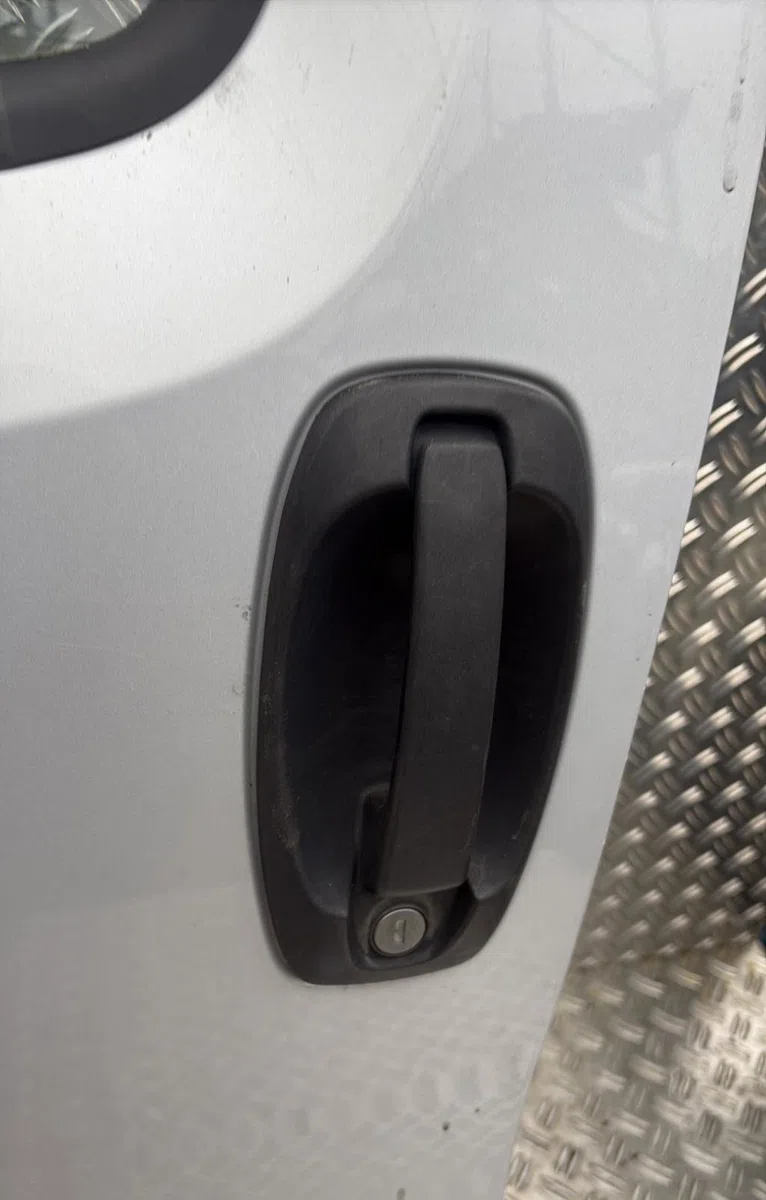 Porte avant gauche Peugeot BIPPER TEPEE 1.3 hdi 75 (2010) occasion