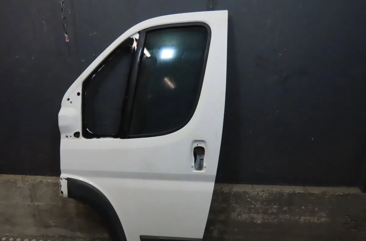 Porte avant gauche Peugeot BOXER Camionnette 2.2 hdi 130 (2011) occasion