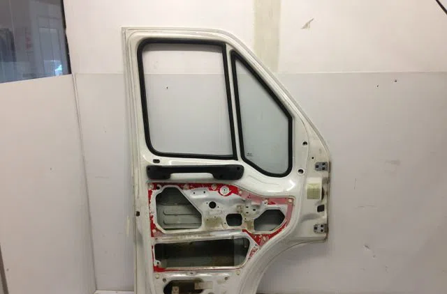 Porte avant gauche Peugeot BOXER Camionnette (230L) 2.5 td (1994-2002) occasion