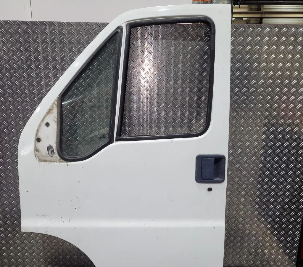 Porte avant gauche Peugeot BOXER Camionnette (230L) 2.8 hdi (2000-2002) occasion