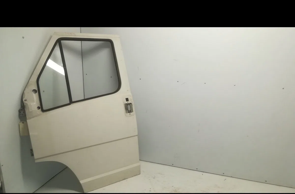 Porte avant gauche Peugeot J5 Camionnette (280L) 2.5 d (1981-1990) occasion