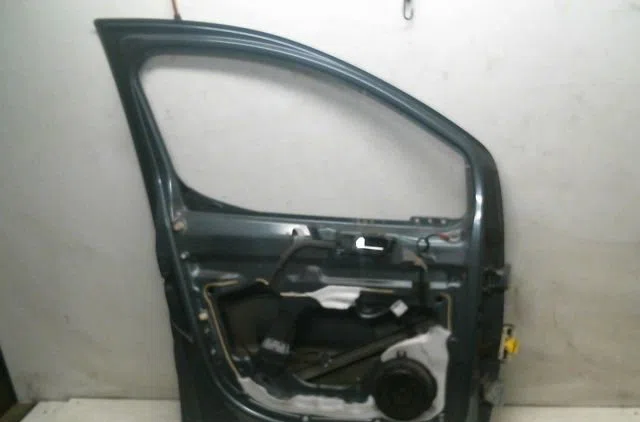Porte avant gauche Peugeot PARTNER Monospace (5_, G_) 1.6 hdi 90 (2005-2015) occasion