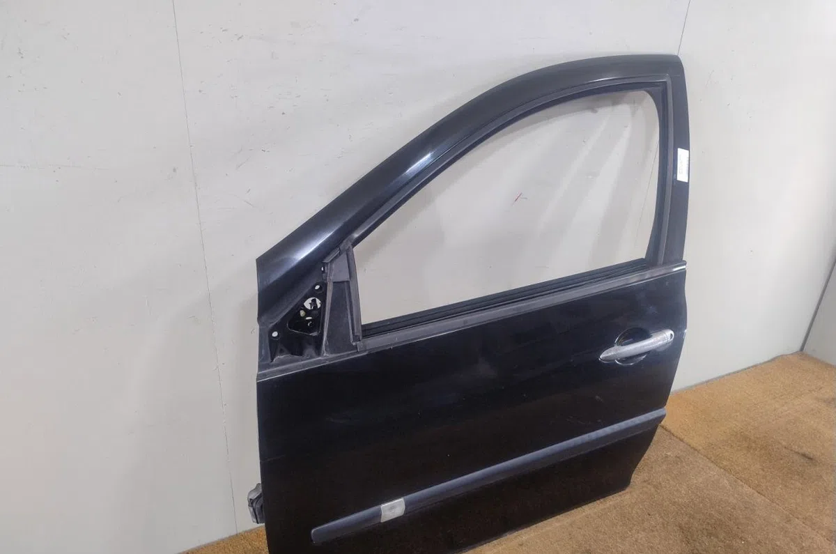 Porte avant gauche RENAULT CLIO 3  CLIO 3 PHASE 1 occasion