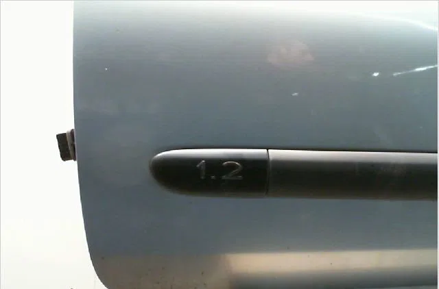 Porte avant gauche RENAULT CLIO II  1.2 occasion