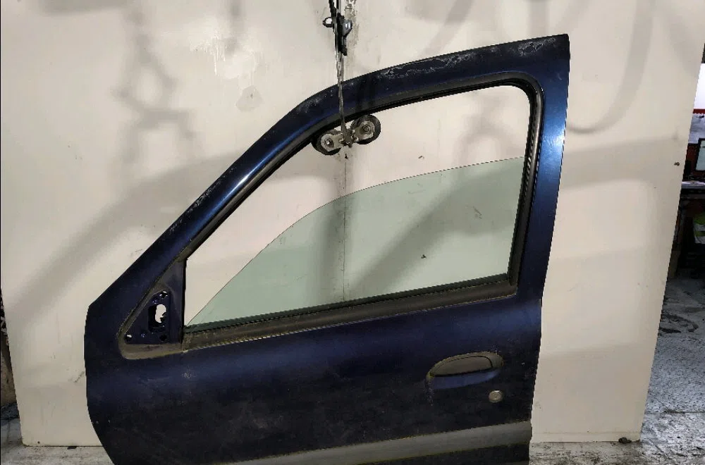 Porte avant gauche Renault CLIO II (BB_, CB_) 1.5 dci (b-cb07) (2001-2009) 3 portes occasion