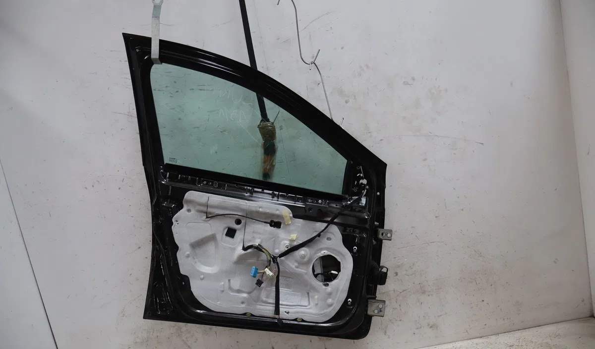 Porte avant gauche Renault CLIO III (BR0-1, CR0-1) 1.2 16v (2010-2014) occasion