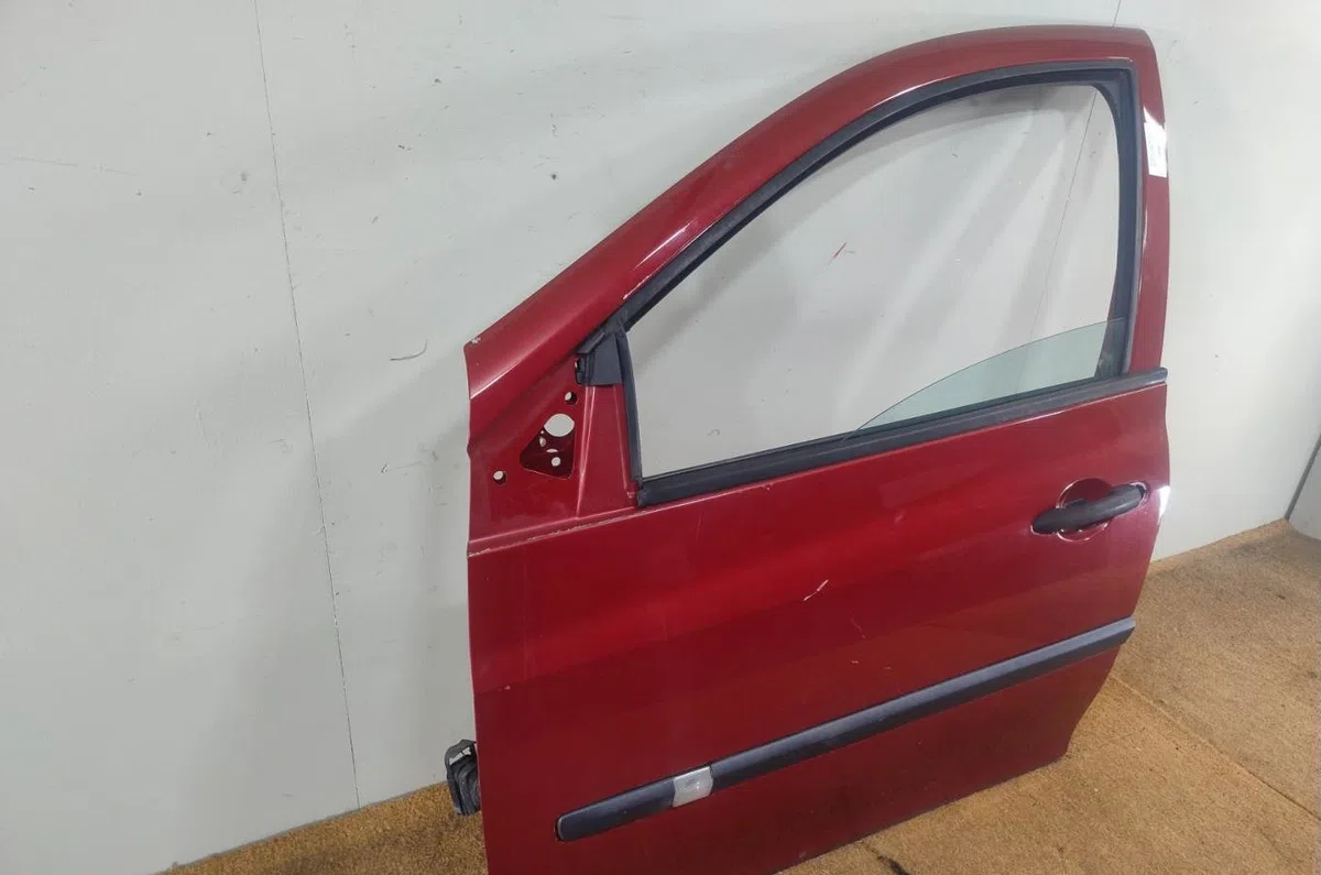 Porte avant gauche Renault CLIO III (BR0-1, CR0-1) 1.5 dci (c-br0g, c-br1g) (2005-2012) 5 portes occasion