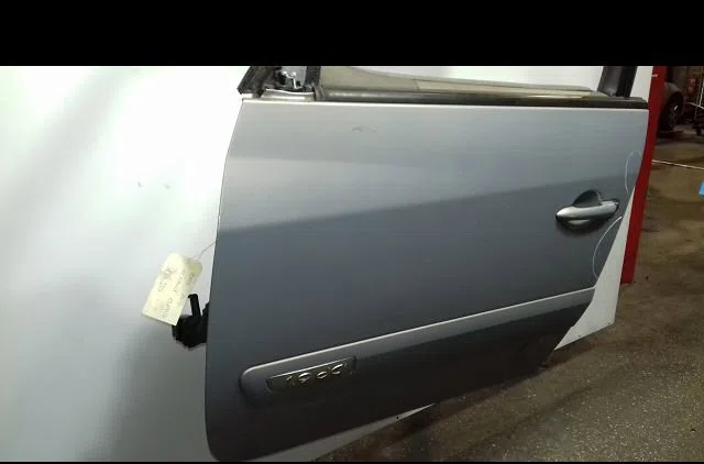 Porte avant gauche Renault ESPACE IV (JK0-1_) 1.9 dci (jk0u) (2003-2005) 5 portes occasion