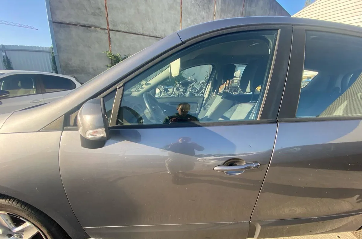 Porte avant gauche RENAULT GRAND SCENIC 3 PHASE 3 occasion