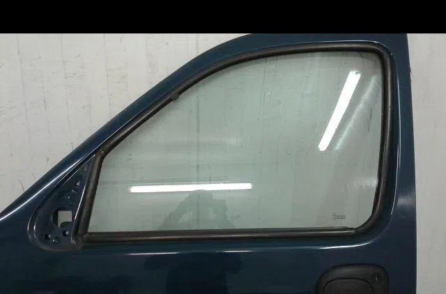 Porte avant gauche Renault KANGOO (KC0-1_) 1.6 16v (2001) occasion
