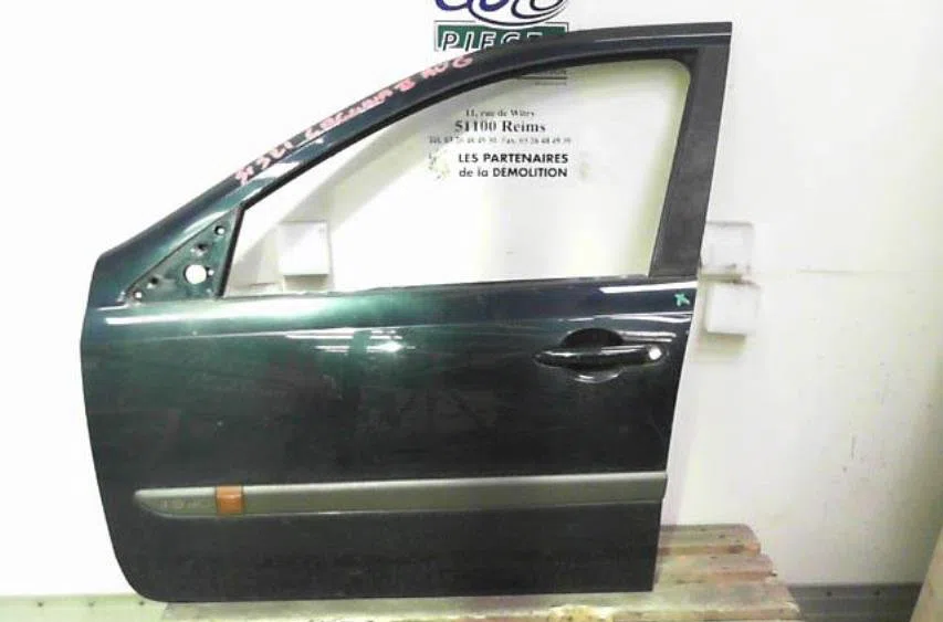 Porte avant gauche RENAULT LAGUNA 2  LAGUNA 2 PHASE 1 BREAK occasion