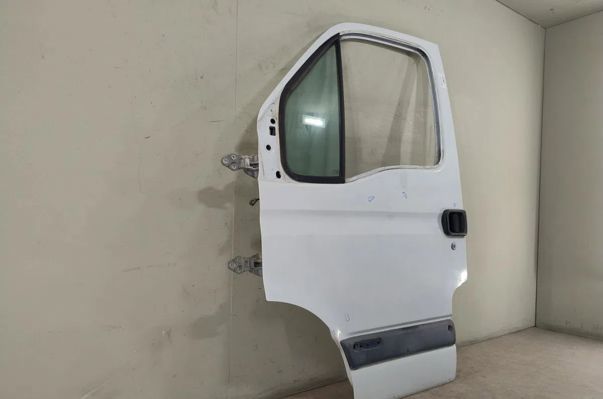 Porte avant gauche RENAULT MASTER 2 PHASE 1 occasion